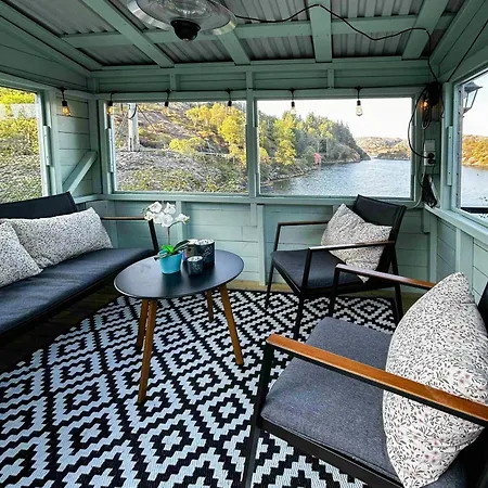 Charming Seaside With Amazing View Ferienhaus